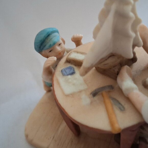 Vintage 1983 Norman Rockwell "For A Good Boy" Figurine - Picture 8 of 10